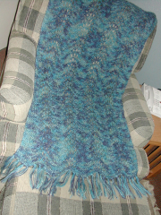 05_finished_wave_and_shell_shawl.jpg